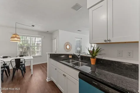 1302 Chancery Court Aberdeen NC 28315