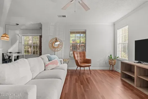 1302 Chancery Court Aberdeen NC 28315