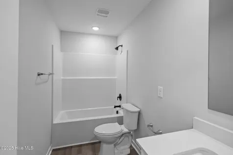 7018 Bayberry Park Drive New Bern NC 28562
