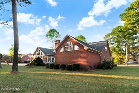 1802 Windsor Road Kinston NC 28504