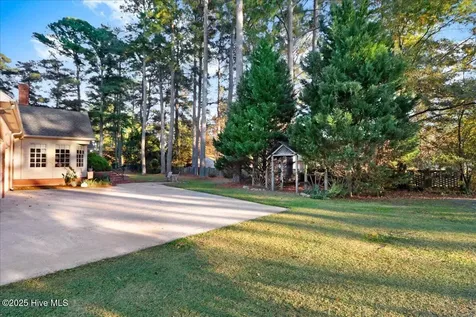 1802 Windsor Road Kinston NC 28504