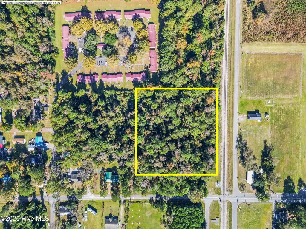 0 E Railroad Street Rose Hill NC 28458