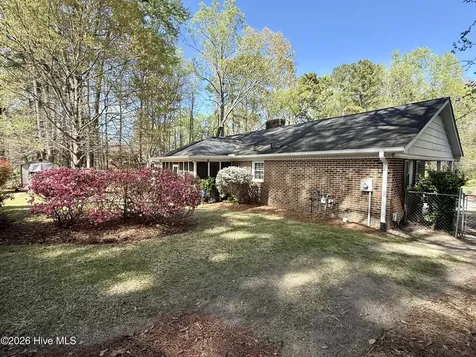 903 E Woodlawn Drive Williamston NC 27892