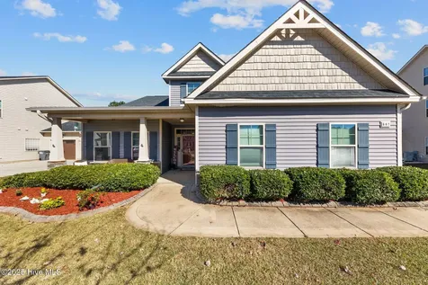 667 Saint Johns Loop Raeford NC 28376