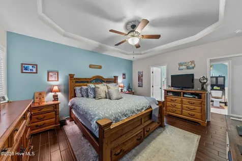 667 Saint Johns Loop Raeford NC 28376