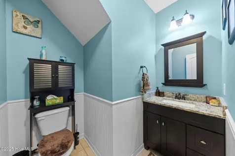 667 Saint Johns Loop Raeford NC 28376