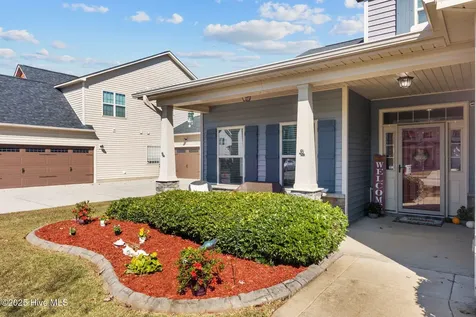 667 Saint Johns Loop Raeford NC 28376
