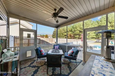 667 Saint Johns Loop Raeford NC 28376