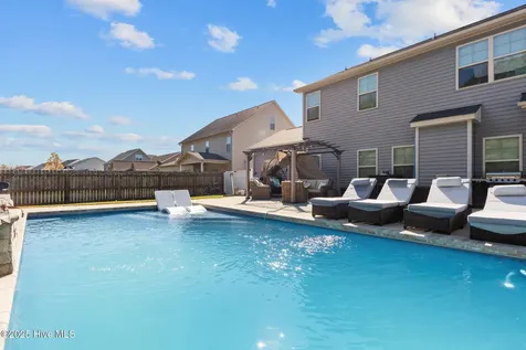 667 Saint Johns Loop Raeford NC 28376