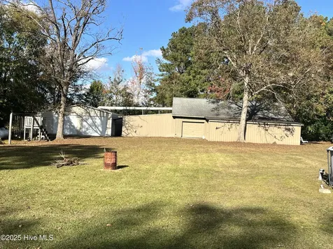 842 Love Mill Road Whiteville NC 28472