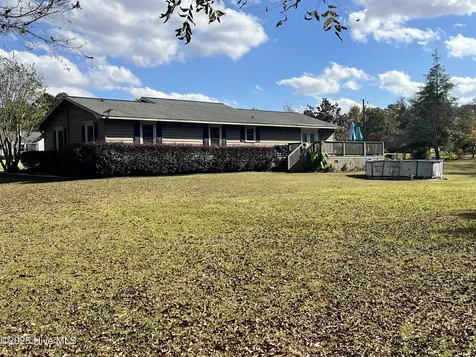 842 Love Mill Road Whiteville NC 28472