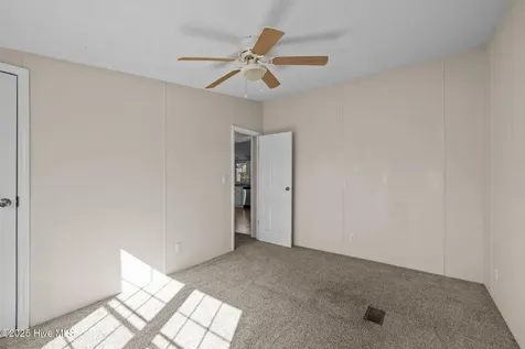 758 Wetherington Landing Road Stella NC 28582