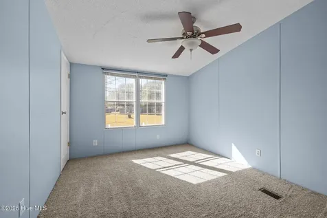 758 Wetherington Landing Road Stella NC 28582