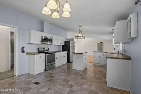 758 Wetherington Landing Road Stella NC 28582