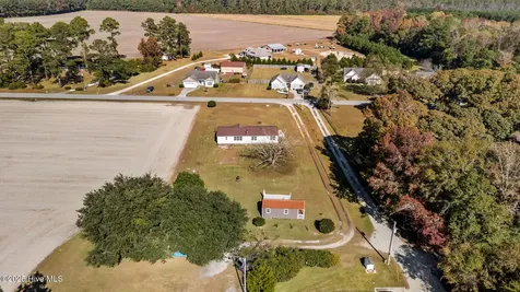 758 Wetherington Landing Road Stella NC 28582