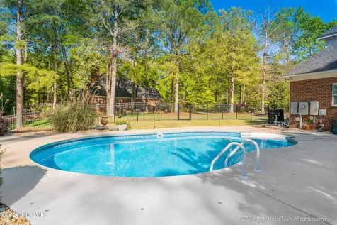951 White Horse Drive Greenville NC 27834