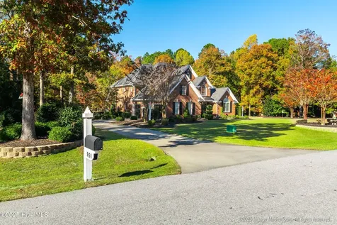 951 White Horse Drive Greenville NC 27834