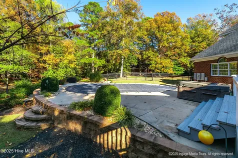 951 White Horse Drive Greenville NC 27834