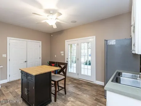 129 Sunset Drive Cedar Point NC 28584