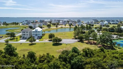 110 Marshland Circle Newport NC 28570
