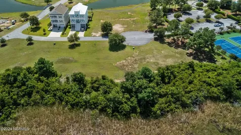 110 Marshland Circle Newport NC 28570