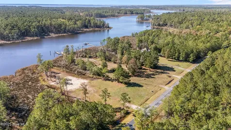 Lot 20 Bailey Pointe Drive Belhaven NC 27810