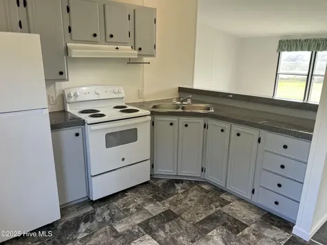 112 Stephen Willis Road Williston NC 28579