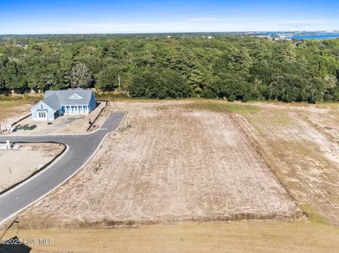 76 Solstice Way Hampstead NC 28443