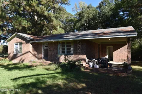 211 E Modlin Road Ahoskie NC 27910