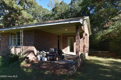 211 E Modlin Road Ahoskie NC 27910