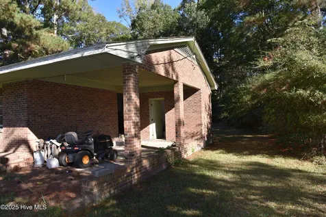211 E Modlin Road Ahoskie NC 27910