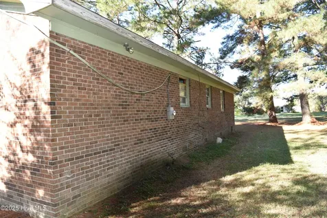 211 E Modlin Road Ahoskie NC 27910