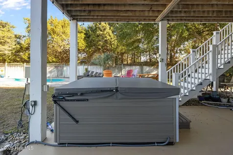 106 Key West Lane Newport NC 28570