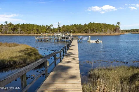 106 Key West Lane Newport NC 28570