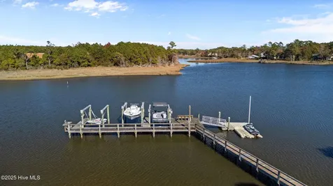 106 Key West Lane Newport NC 28570