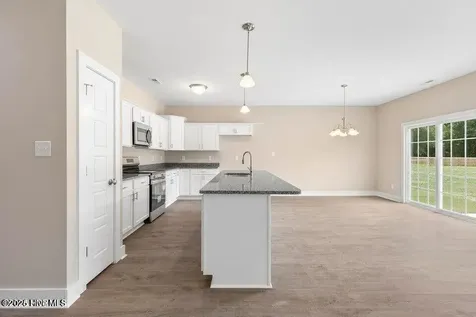 314 E Theriault Court Jacksonville NC 28540