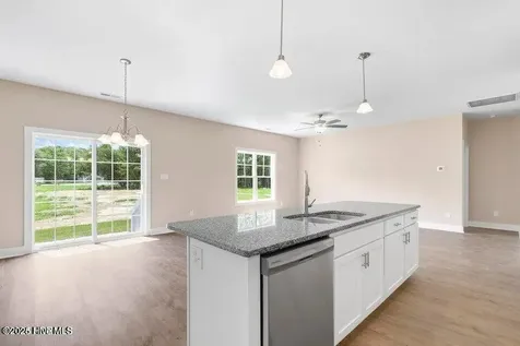 314 E Theriault Court Jacksonville NC 28540