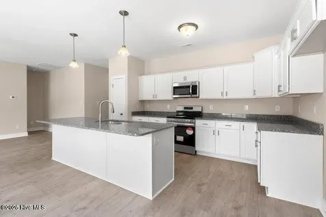 314 E Theriault Court Jacksonville NC 28540