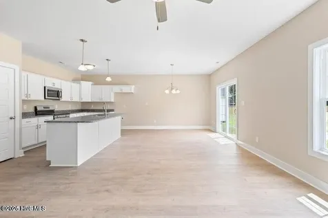 314 E Theriault Court Jacksonville NC 28540
