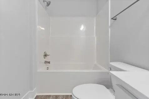 318 E Theriault Court Jacksonville NC 28540