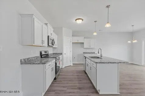 318 E Theriault Court Jacksonville NC 28540