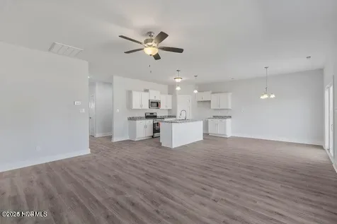 318 E Theriault Court Jacksonville NC 28540