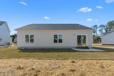 318 E Theriault Court Jacksonville NC 28540