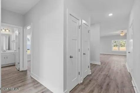 318 E Theriault Court Jacksonville NC 28540