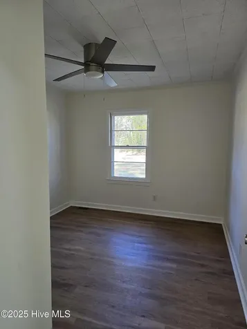 75 Pineland Woods Drive Whiteville NC 28472