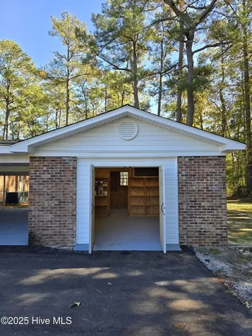75 Pineland Woods Drive Whiteville NC 28472
