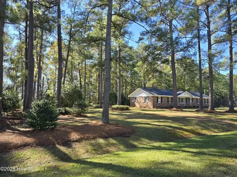 75 Pineland Woods Drive Whiteville NC 28472