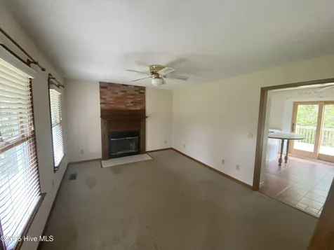 120 Perkins Lane Coinjock NC 27923