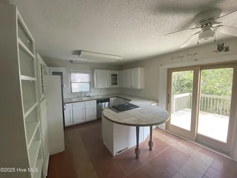 120 Perkins Lane Coinjock NC 27923
