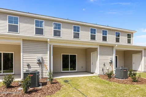 232 Elijah Way Vass NC 28394